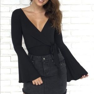 Dainty Hooligan Long Sleeve Bodysuit